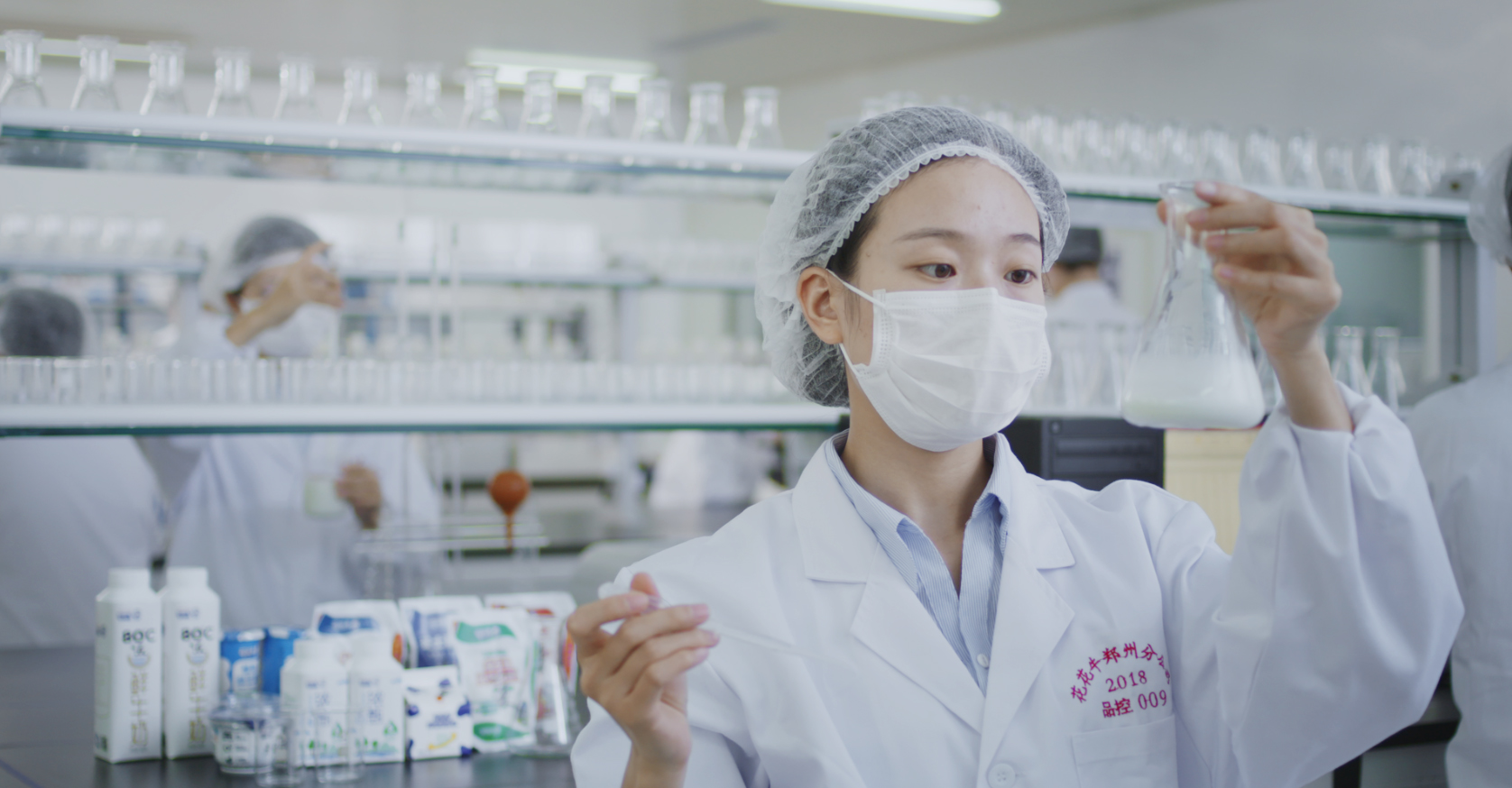 榮膺乳業(yè)三大金獎，花花牛以產(chǎn)業(yè)融合發(fā)展推進(jìn)奶業(yè)高質(zhì)量發(fā)展