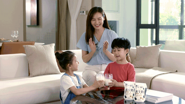 榮譽(yù) | 花花牛乳業(yè)集團(tuán)旗下七家子公司 獲評(píng)河南省“農(nóng)業(yè)產(chǎn)業(yè)化重點(diǎn)龍頭企業(yè)” 榮譽(yù) | 花花牛乳業(yè)集團(tuán)旗下七家子公司 獲評(píng)河南省“農(nóng)業(yè)產(chǎn)業(yè)化重點(diǎn)龍頭企業(yè)”