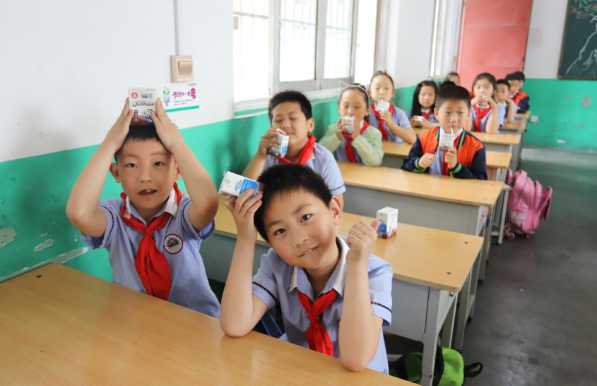 花花牛|六一關(guān)愛(ài)兒童，讓愛(ài)灑滿(mǎn)人間