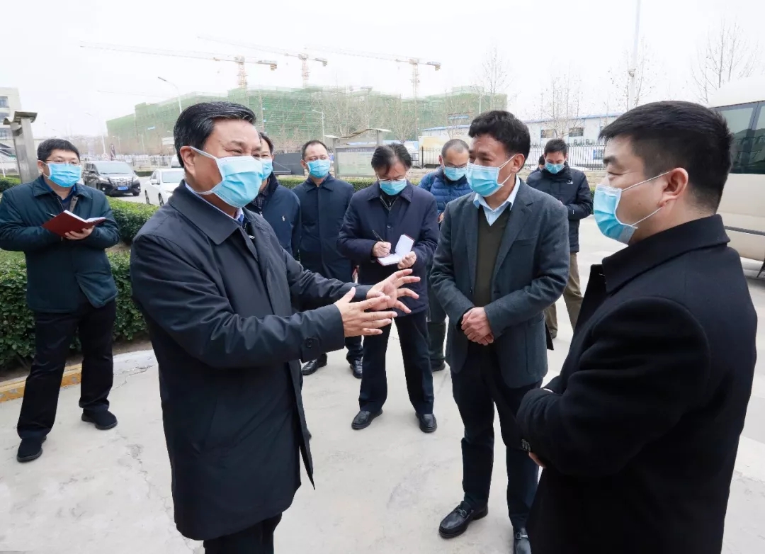 快訊丨河南省副省長武國定蒞臨花花牛乳業(yè)集團調(diào)研重點保障企業(yè)復工復產(chǎn)情況 快訊丨河南省副省長武國定蒞臨花花牛乳業(yè)集團調(diào)研重點保障企業(yè)復工復產(chǎn)情況