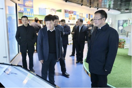 寧夏回族自治區(qū)農(nóng)業(yè)農(nóng)村廳黨組書記、廳長王剛一行蒞臨花花牛乳業(yè)集團調(diào)研