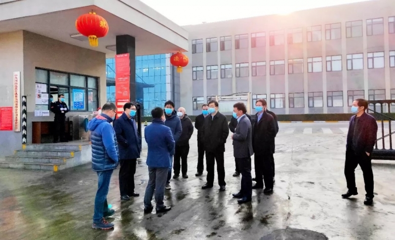 全面復(fù)工 確?！翱挂摺逼陂g百姓所需